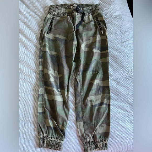 Aritzia TNA joggers - Picture 5 of 5